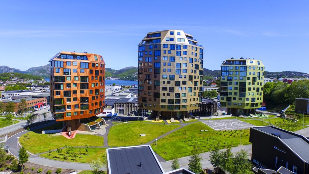 Luftfoto av de tre tårn på Sandnes